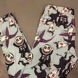 FLASH SALE!! LULAROE NIGHTMARE BEFORE CHRISTMAS.